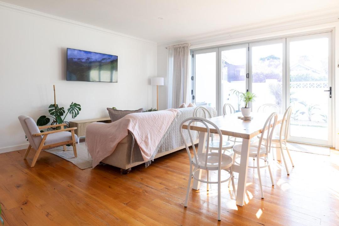 Photo of Others in Elwood