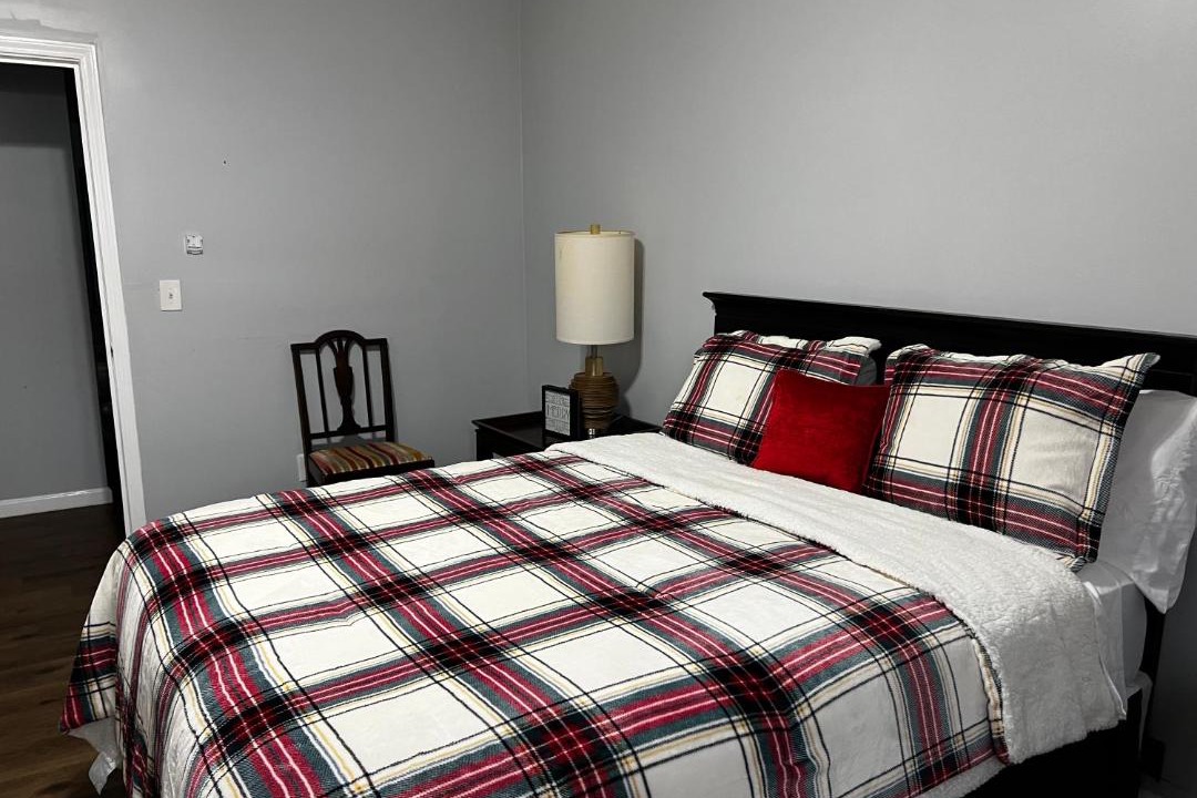 Photo of Bedroom in Wadley
