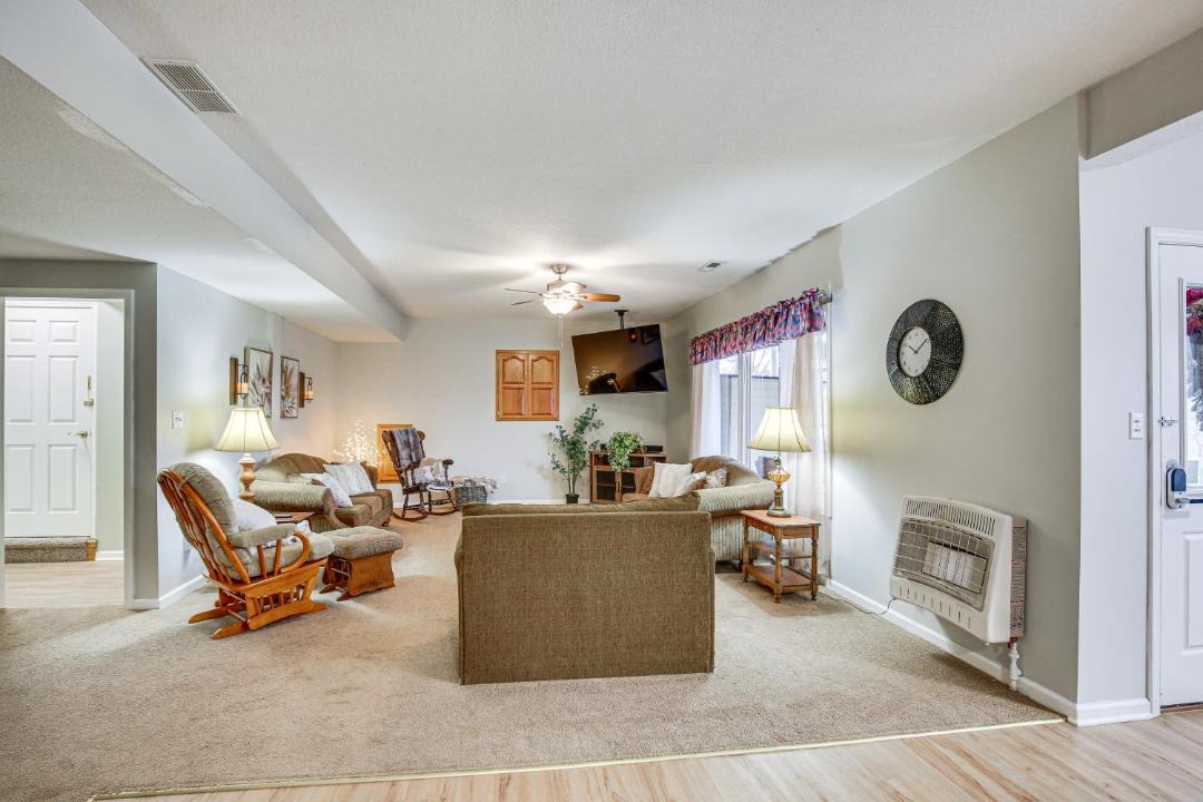 Photo of Livingroom in Jackson County