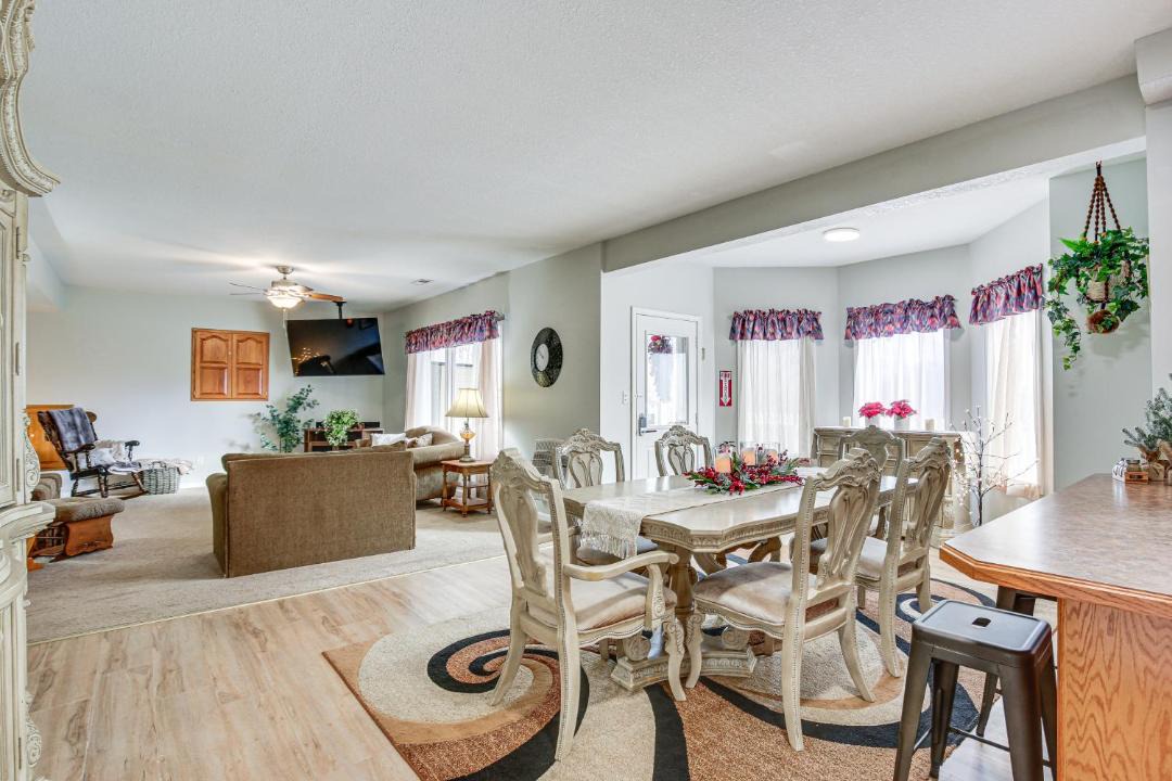 Photo of Livingroom in Jackson County