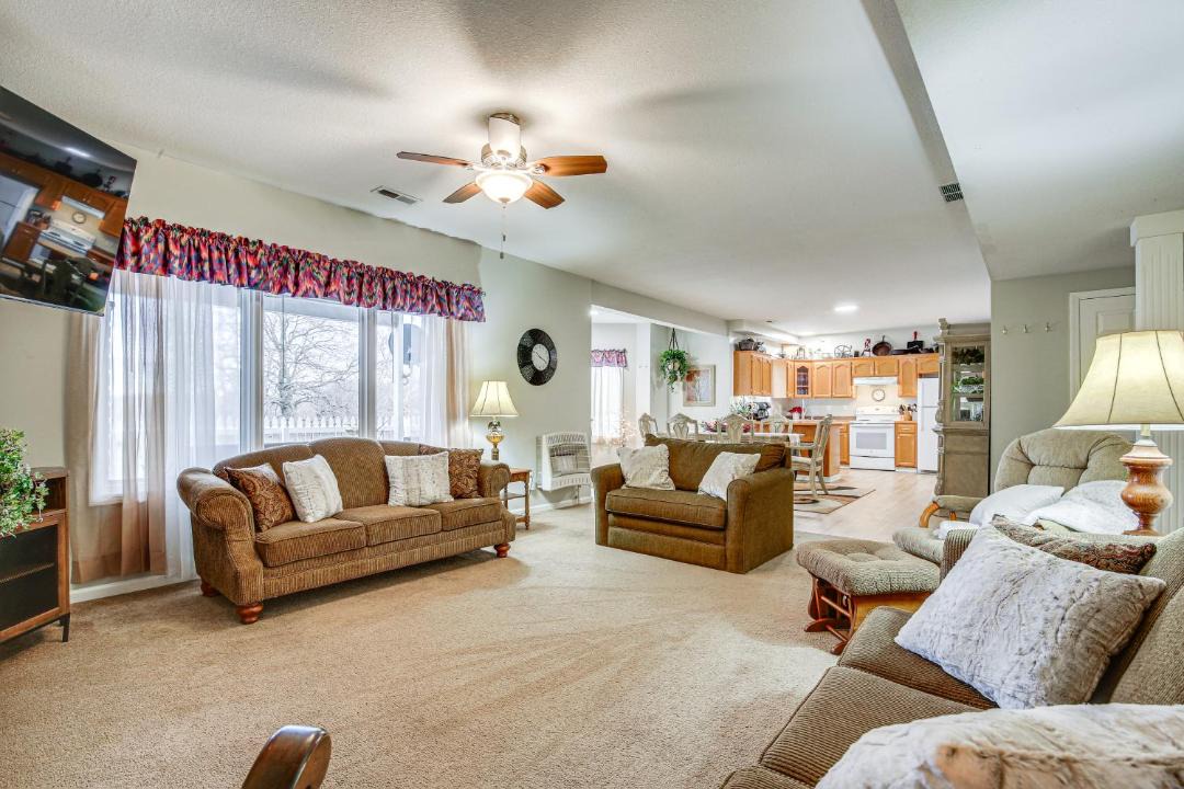 Photo of Livingroom in Jackson County