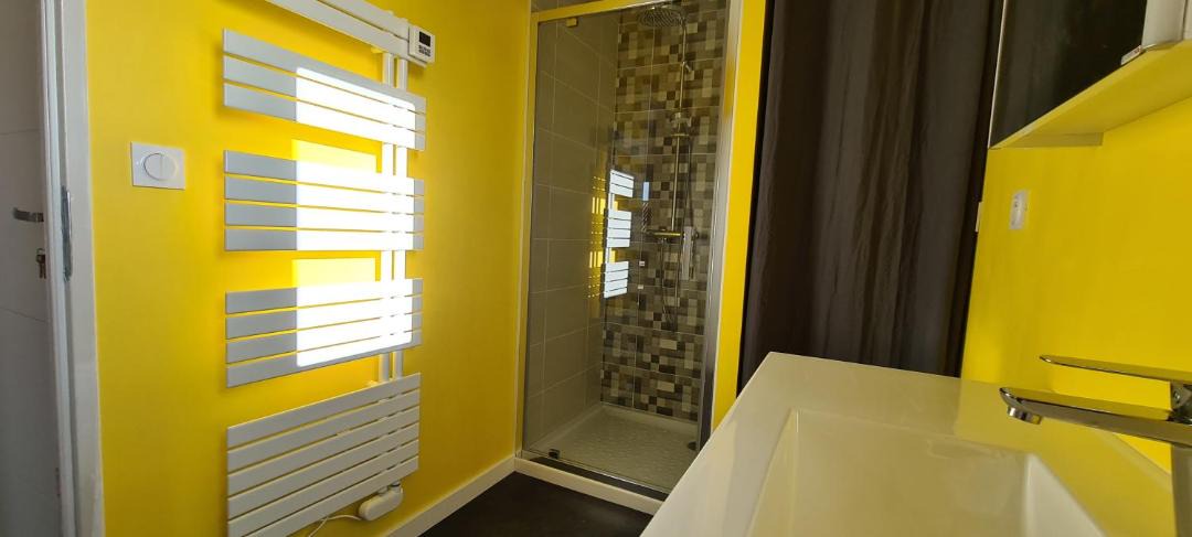 Photo of Others in Montamise