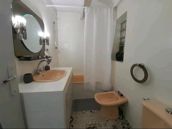 Photo of Bathroom in Casselardit