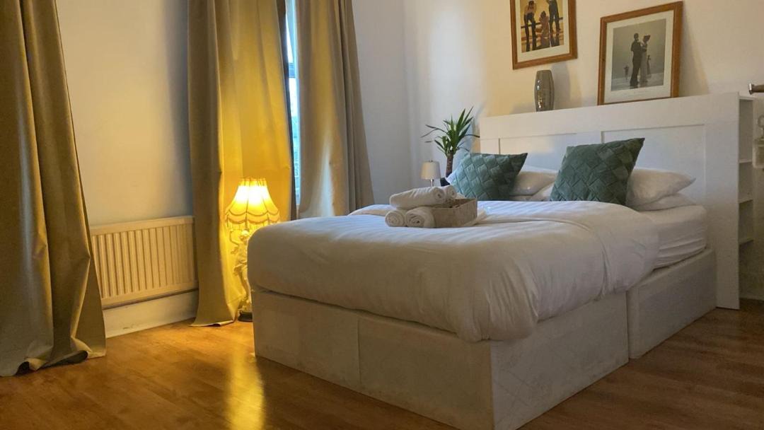 Photo of Others in Barking