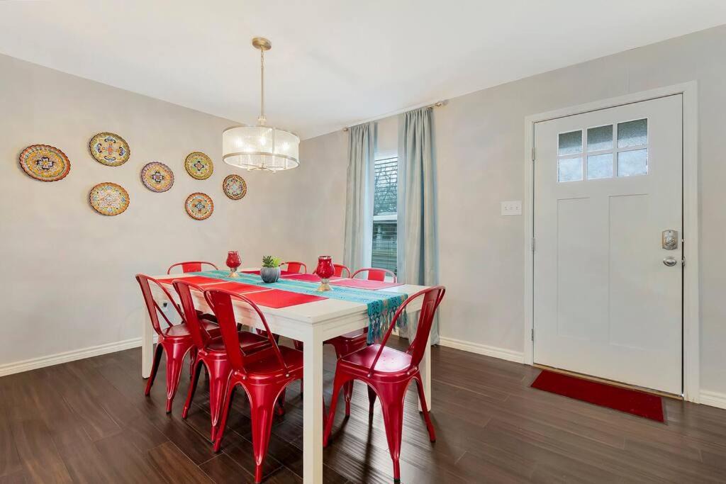 Photo of Livingroom in Downtown San Antonio