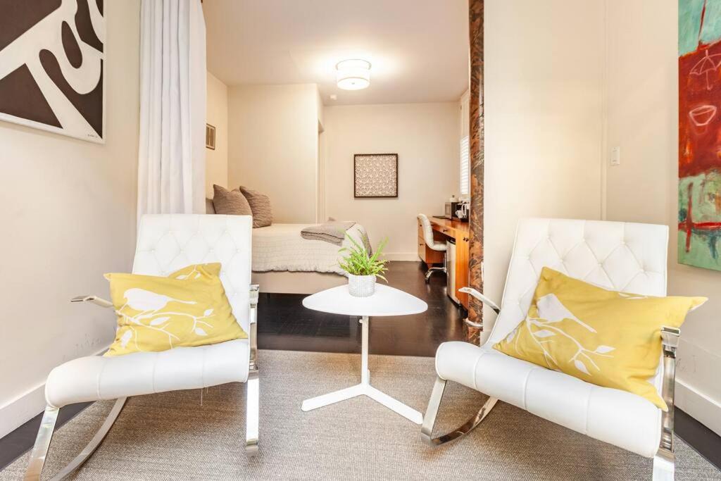 Photo of Others in Pacific Heights