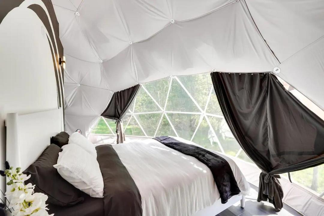 Photo of Others in Monticello