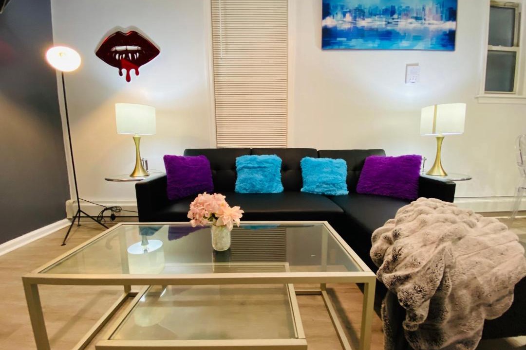 Photo of Livingroom in Mott Haven
