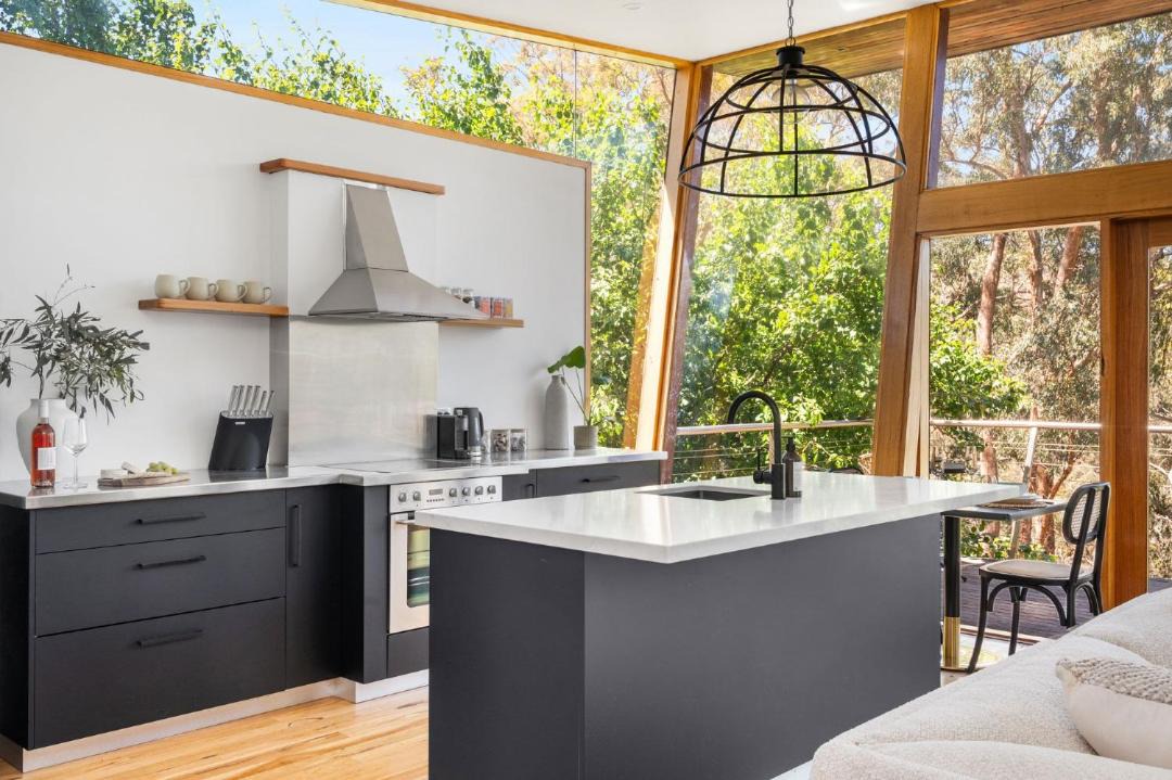 Photo of Others in Hepburn