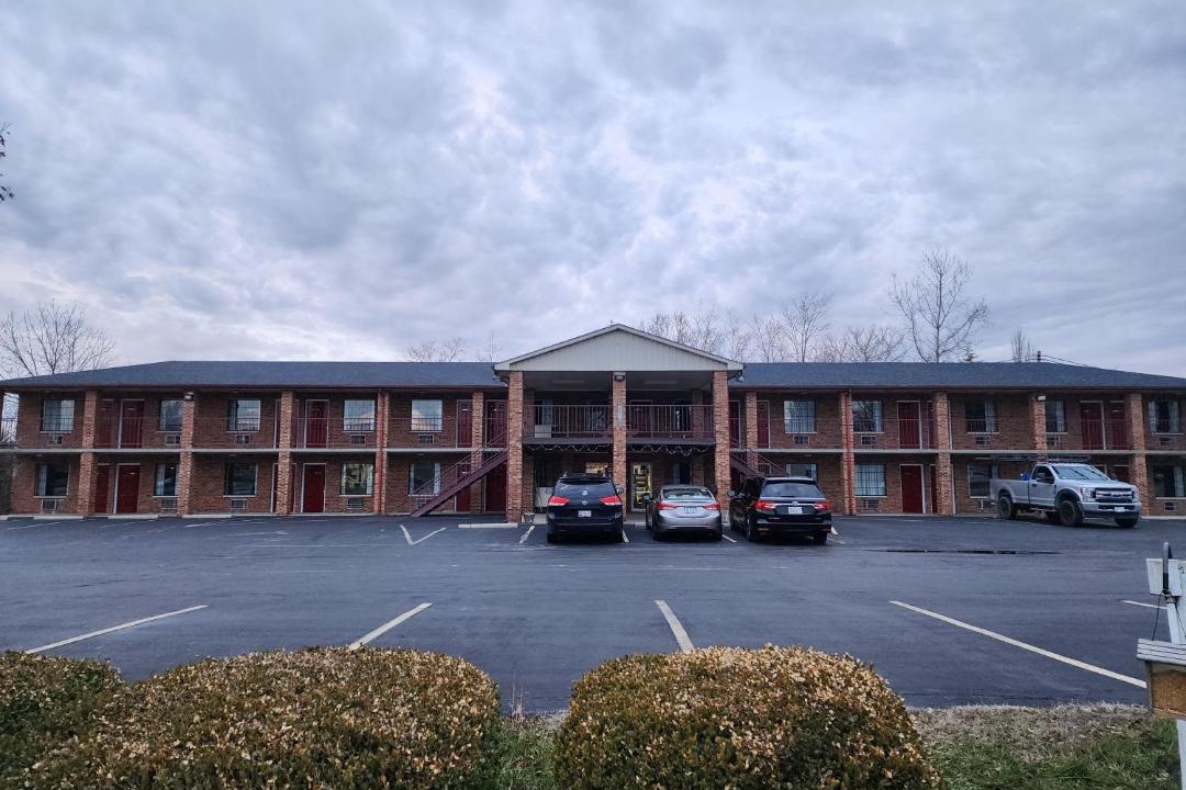 Photo of Others in Bardstown