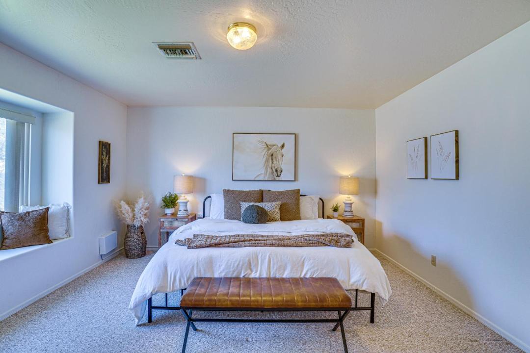 Photo of Bedroom in Thatcher