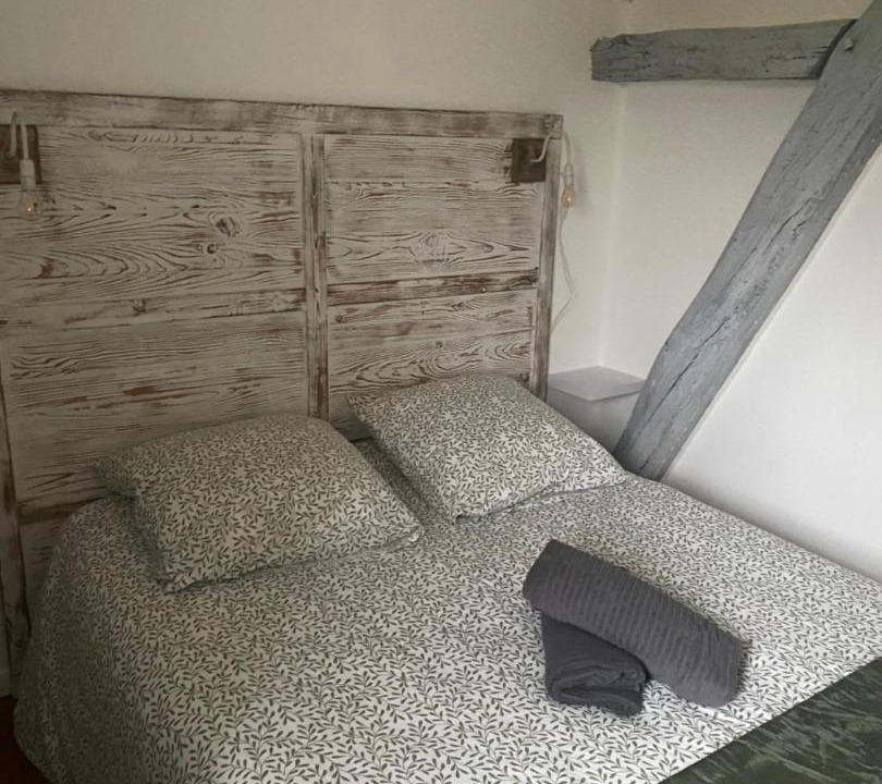 Photo of Bedroom in Villecomtal-sur-Arros