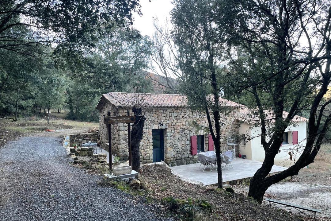 Photo of Buildings in Soudorgues