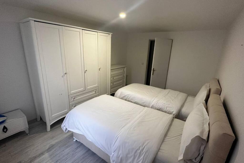 Photo of Bedroom in Argenteuil