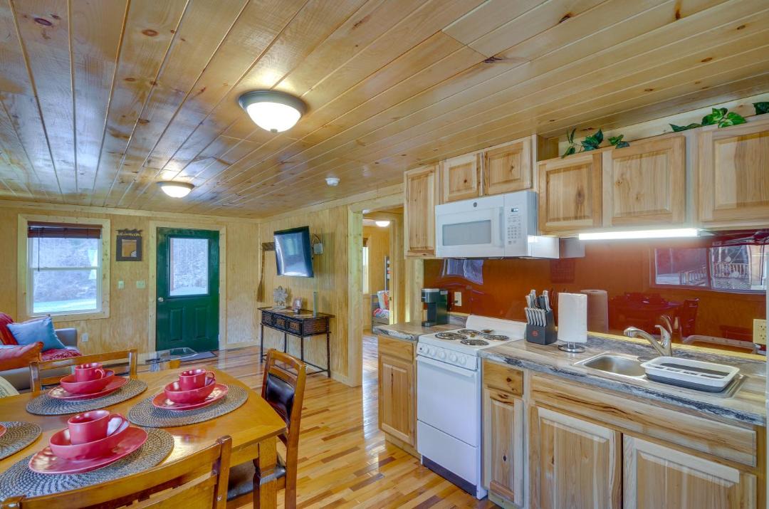 Photo of Kitchen in Beattyville