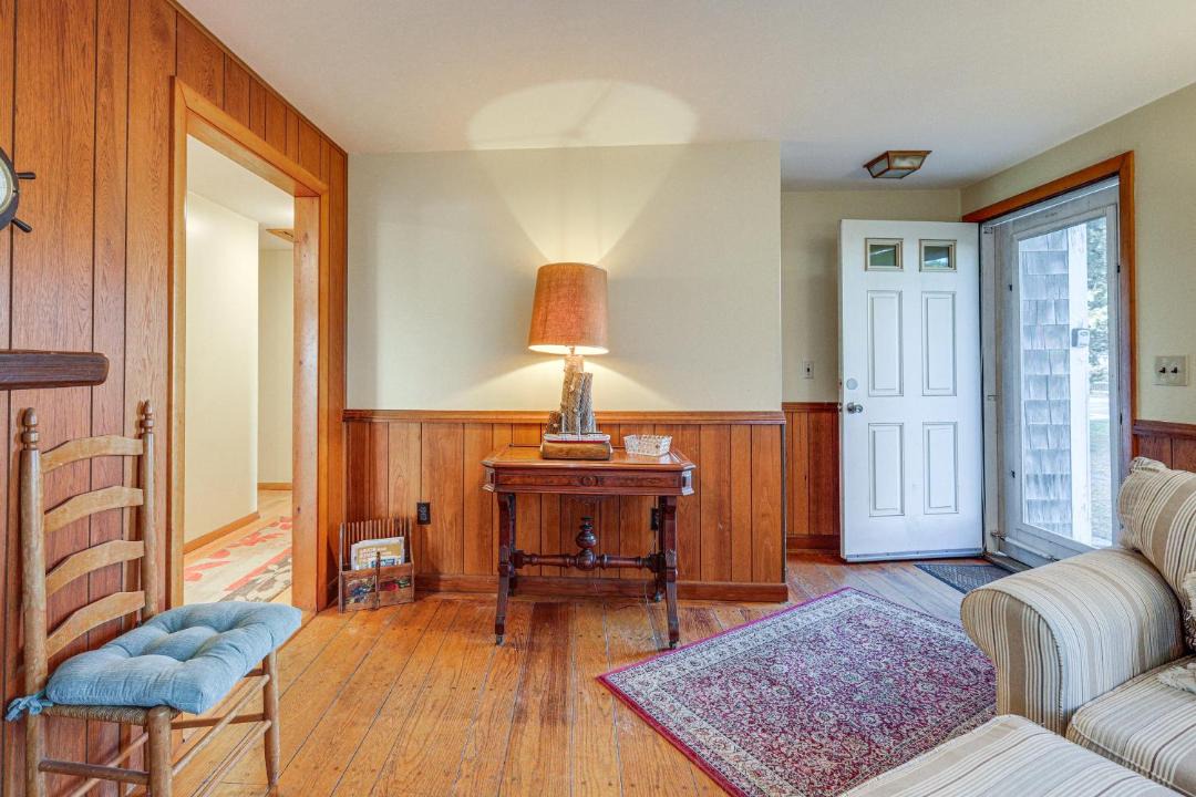 Photo of Livingroom in West Dennis