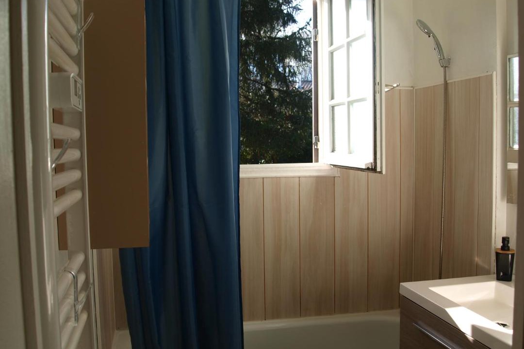 Photo of Bathroom in Saint-Laurent-de-Medoc