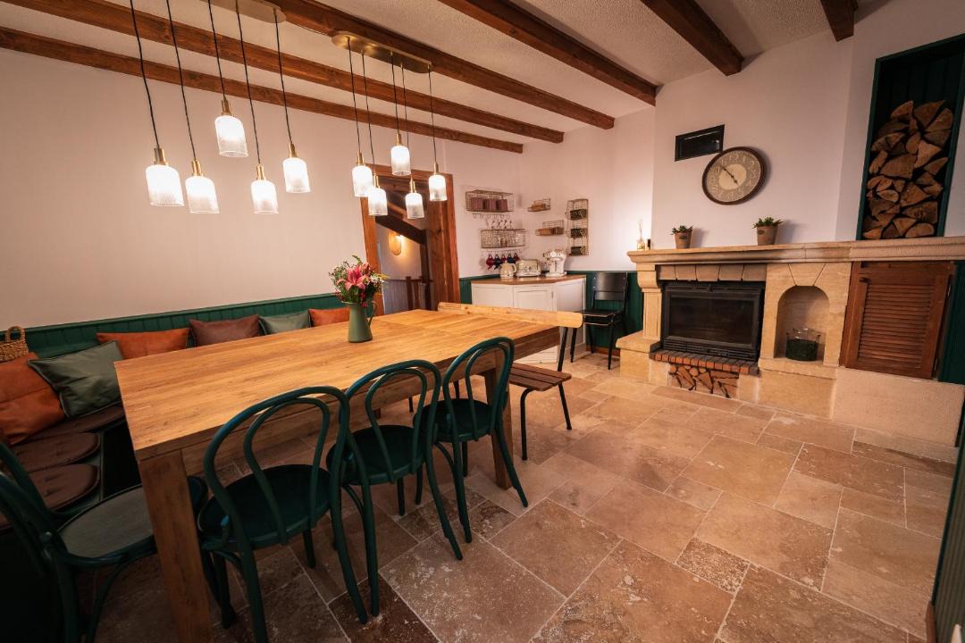 Photo of Others in Le Menil