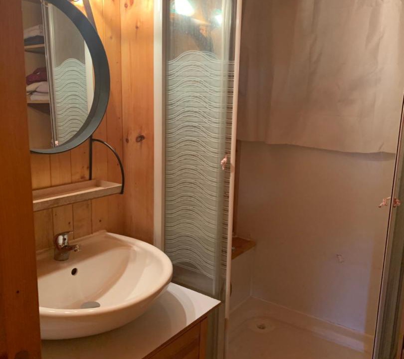 Photo of Bathroom in Barcelonnette