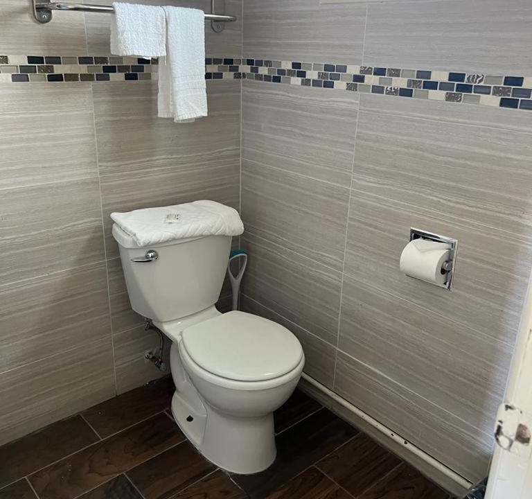 Photo of Others in Powellhurst-Gilbert