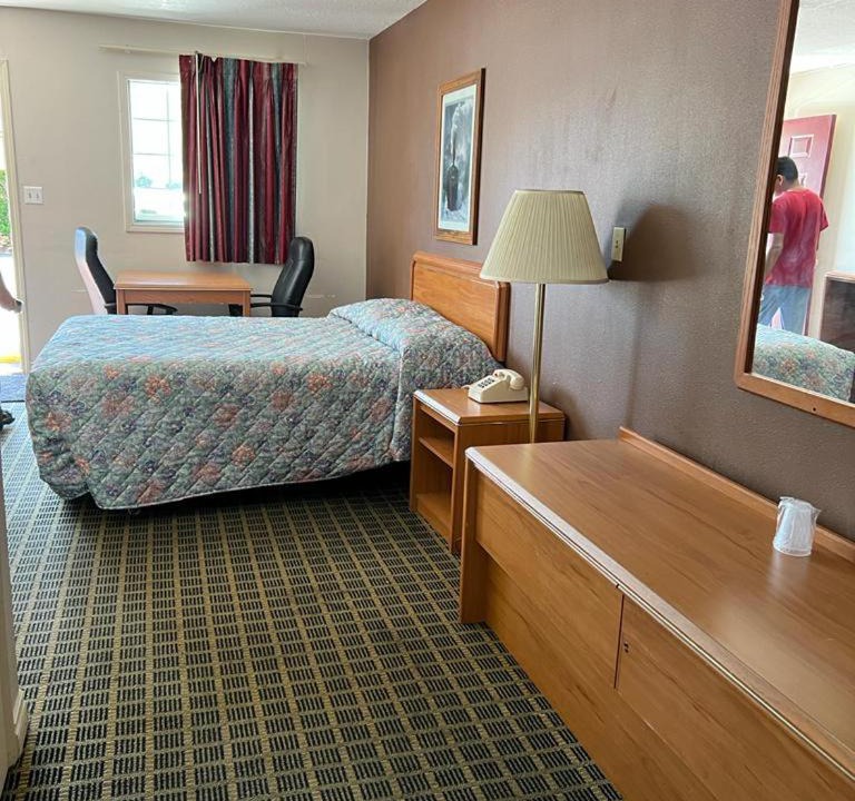 Photo of Others in Powellhurst-Gilbert