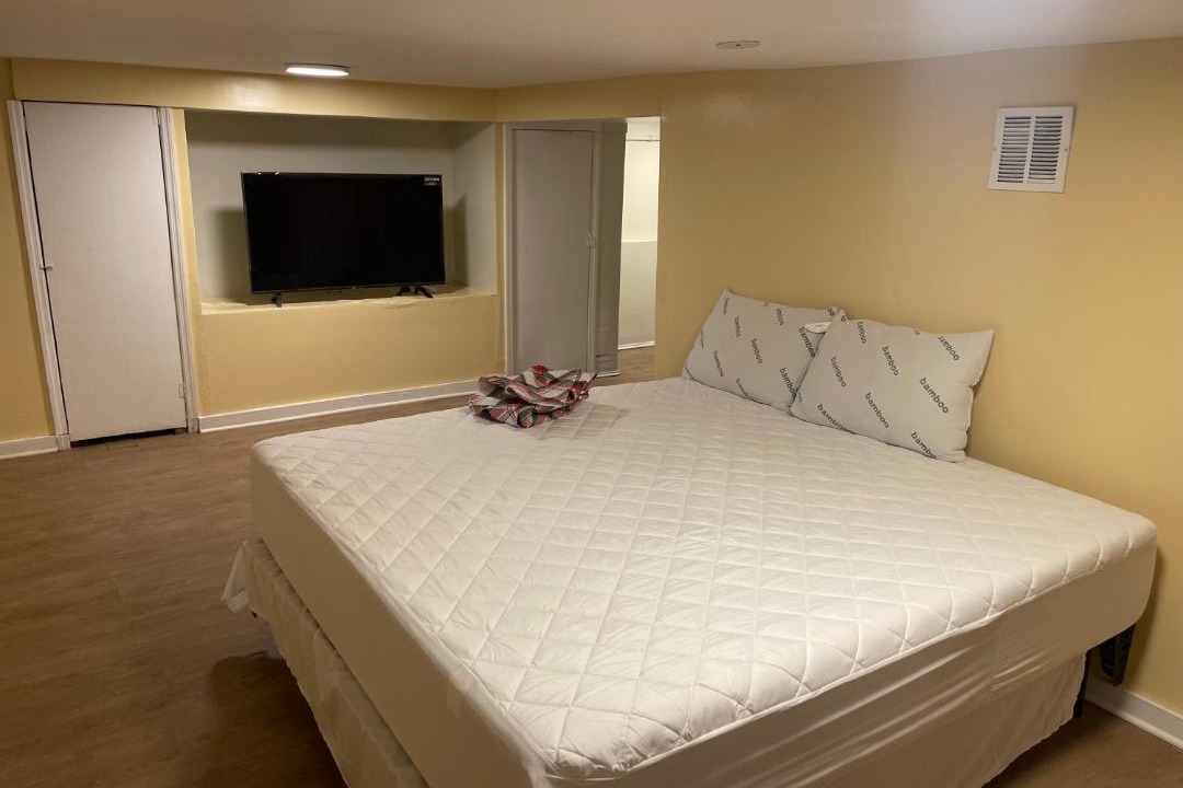 Photo of Others in Lower Vailsburg