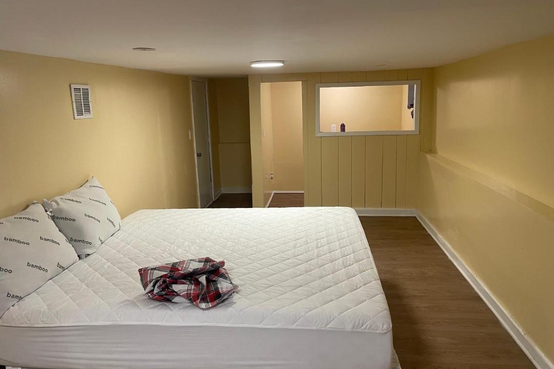 Photo of Others in Lower Vailsburg