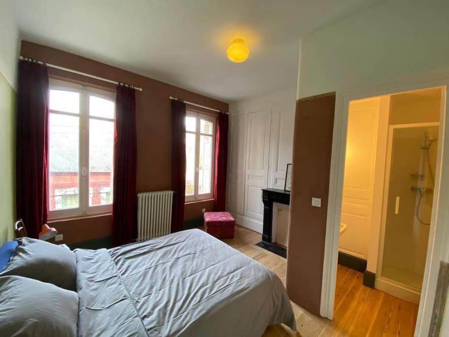 Photo of Others in Ault