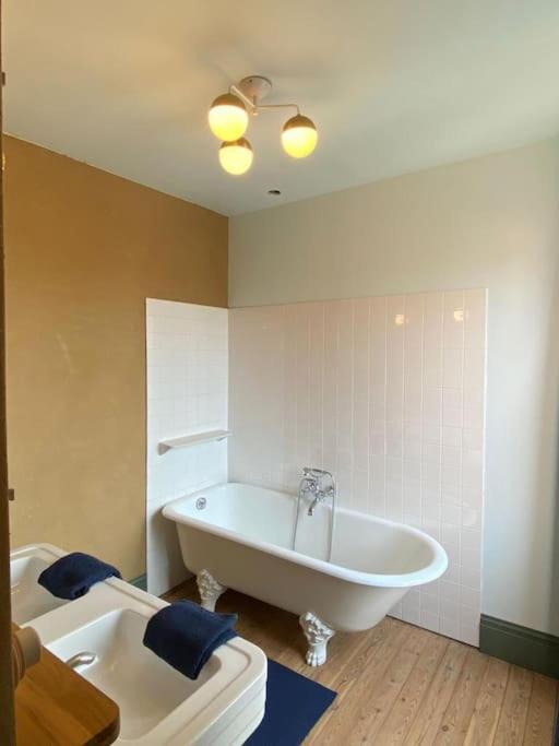 Photo of Others in Ault