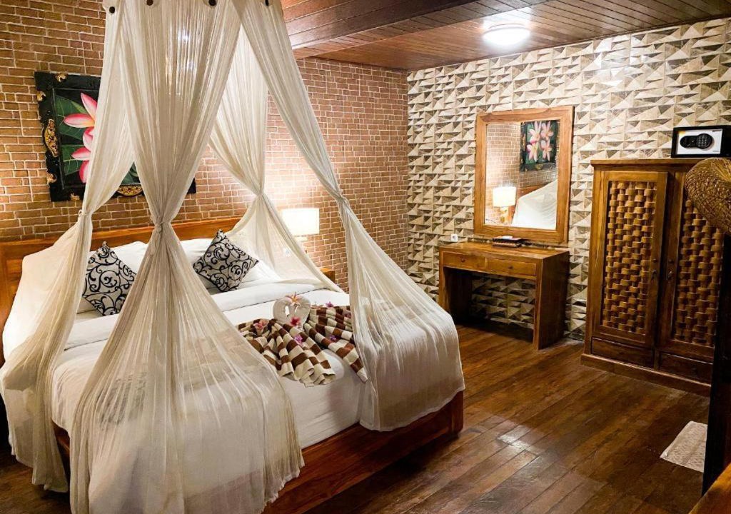 Photo of Bedroom in Mushroom Bay