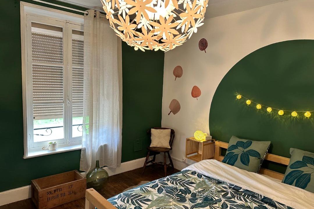 Photo of Others in Thelonne