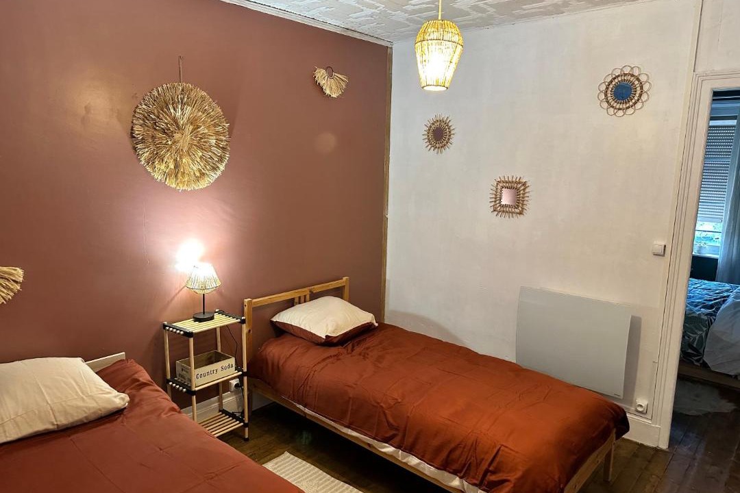 Photo of Others in Thelonne