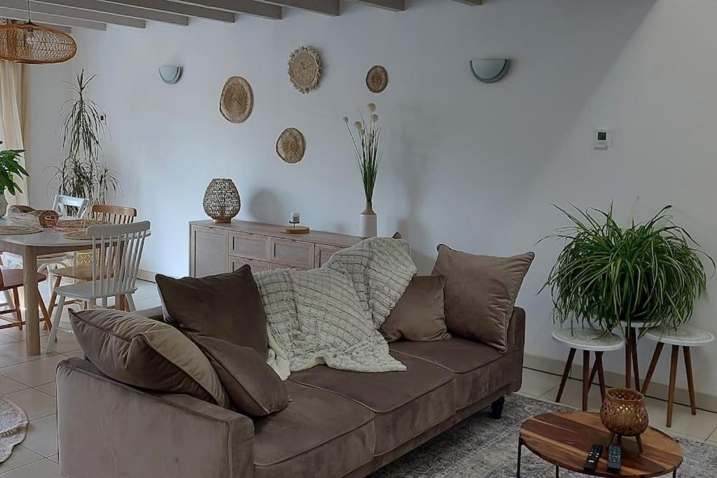 Photo of Livingroom in Nouaille-Maupertuis