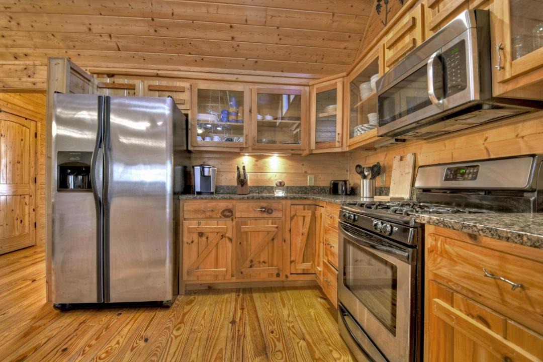 Photo of Kitchen in McCaysville