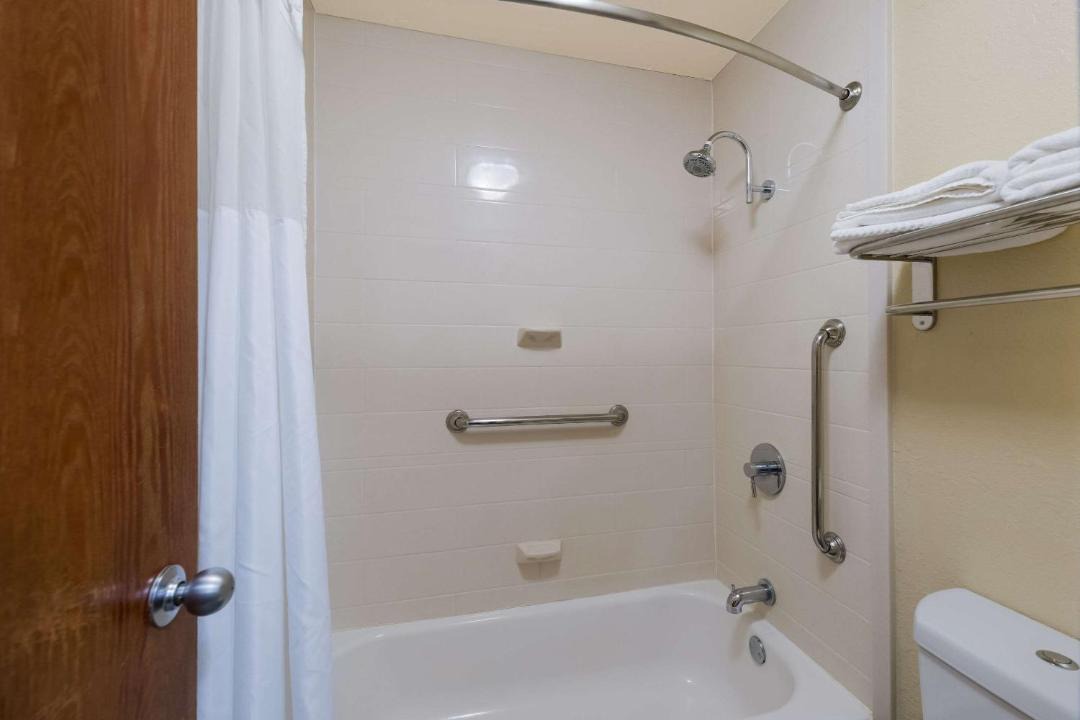 Photo of Bathroom in Alpine