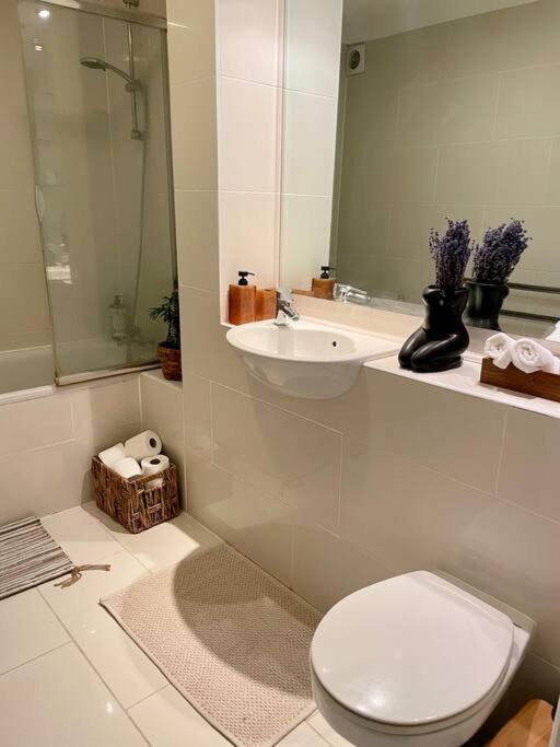 Photo of Others in Ealing Common