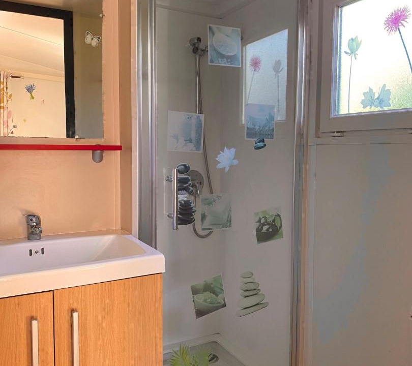 Photo of Bathroom in Angicourt