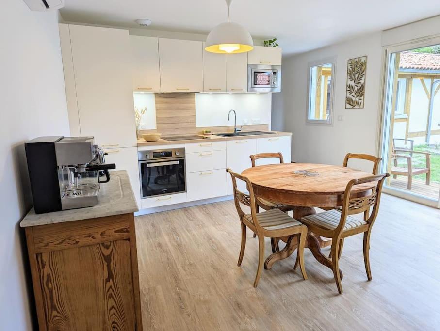 Photo of Kitchen in Lesperon