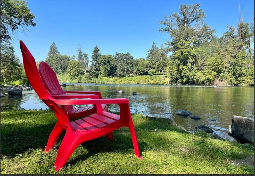 Photo of Others in Fruitdale