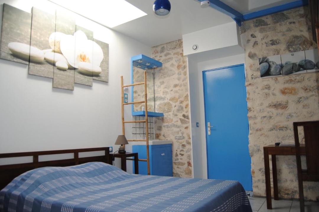 Photo of Bedroom in Le Mourillon