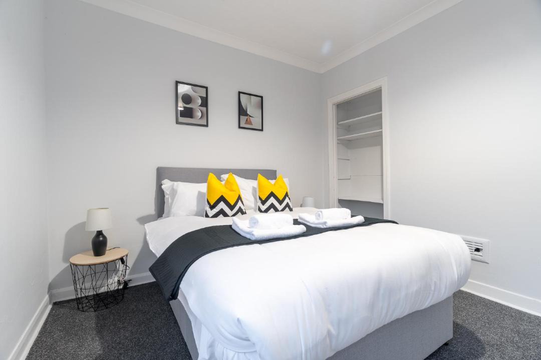 Photo of Others in Shotts