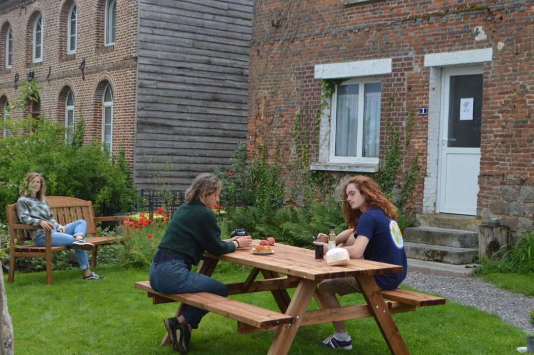 Photo of Others in Haution