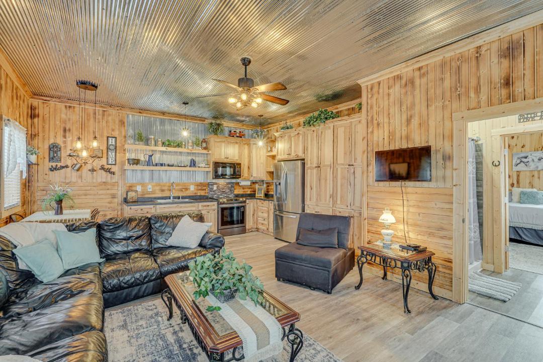 Photo of Others in Rucker