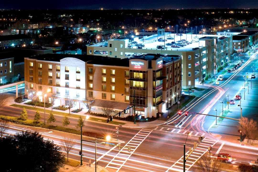 Photo of Buildings in Norfolk
