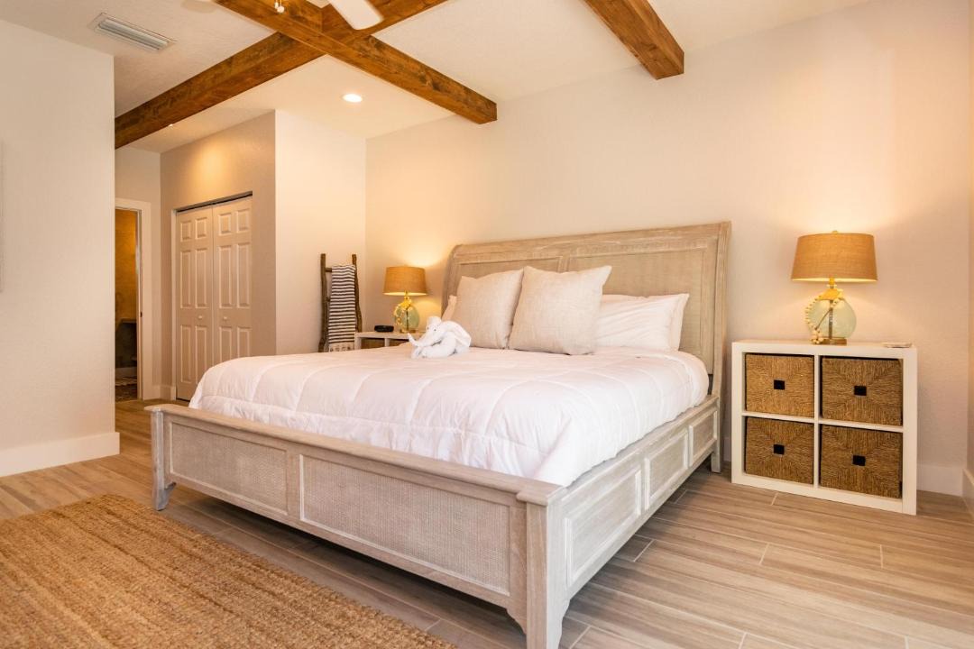 Photo of Bedroom in Bradenton Beach