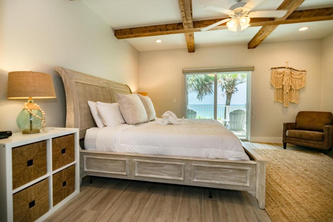 Photo of Bedroom in Bradenton Beach