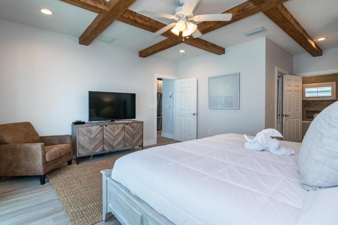 Photo of Bedroom in Bradenton Beach
