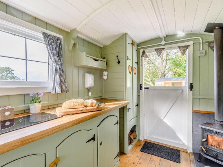 Photo of Others in Callow