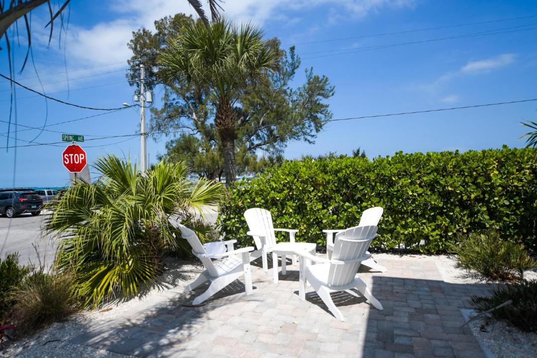 Photo of Others in Anna Maria