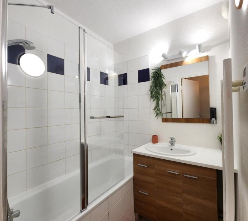 Photo of Bathroom in Begles